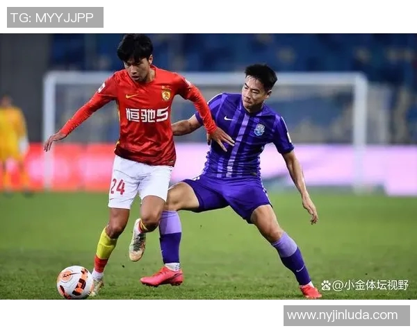 西安足球队在全国锦标赛中以74分稳居积分榜首位